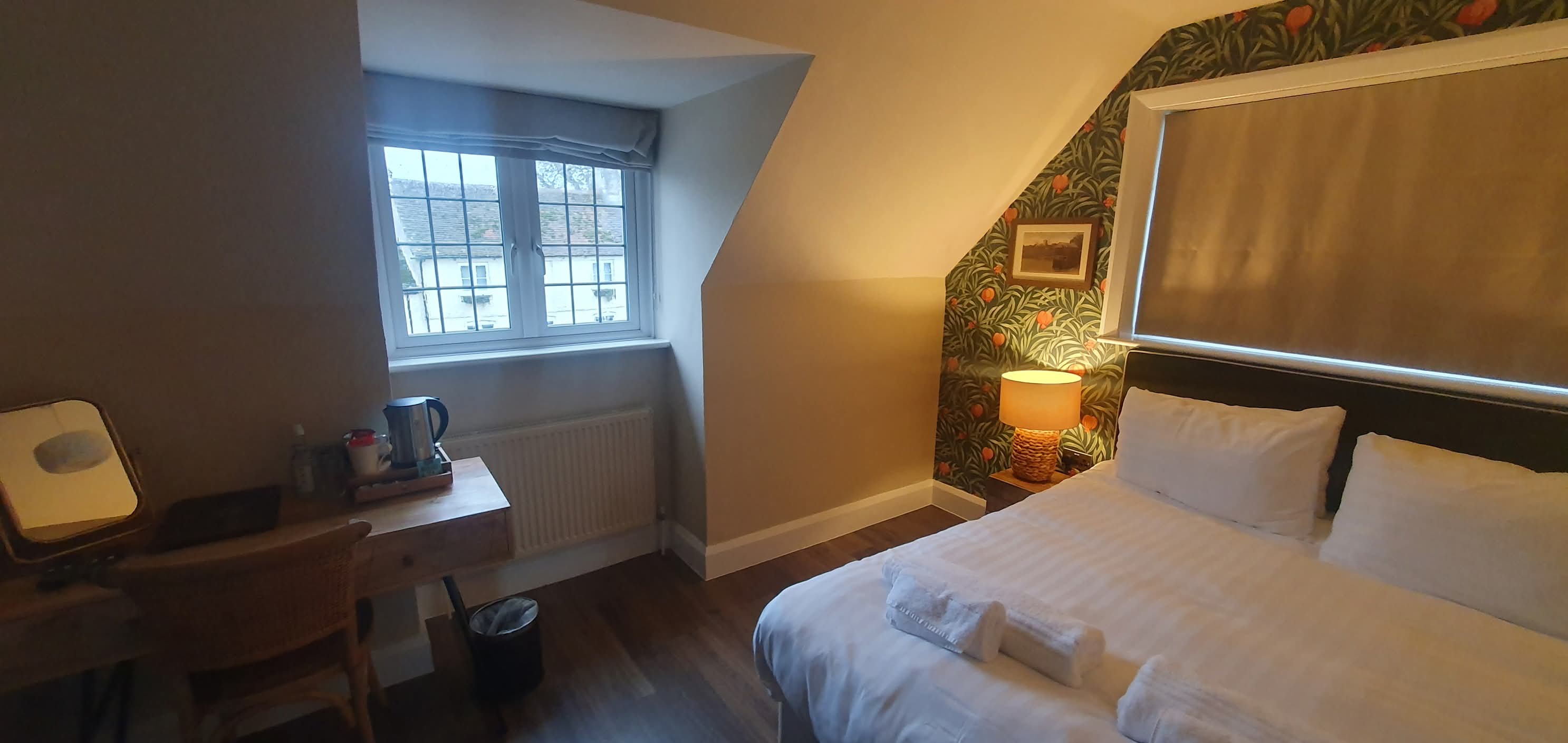 The Fighting Cocks Pub