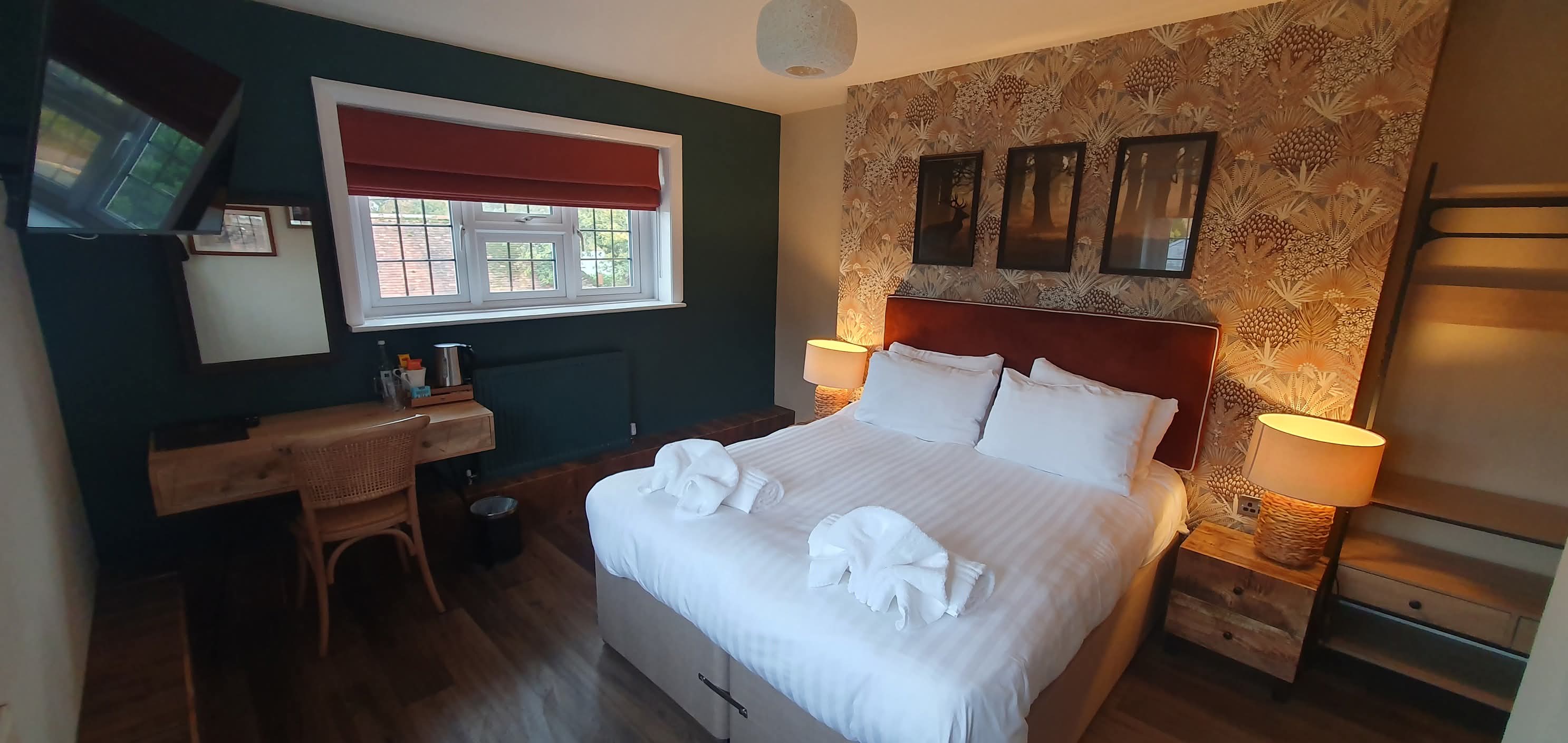 The Fighting Cocks Pub