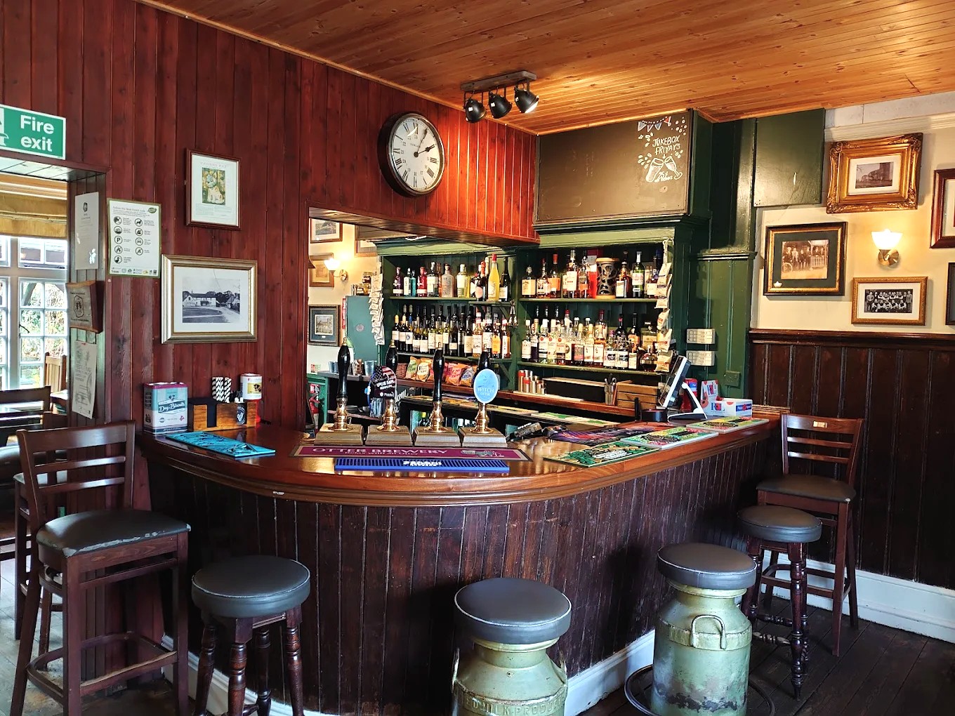 The Trusty Servant Inn